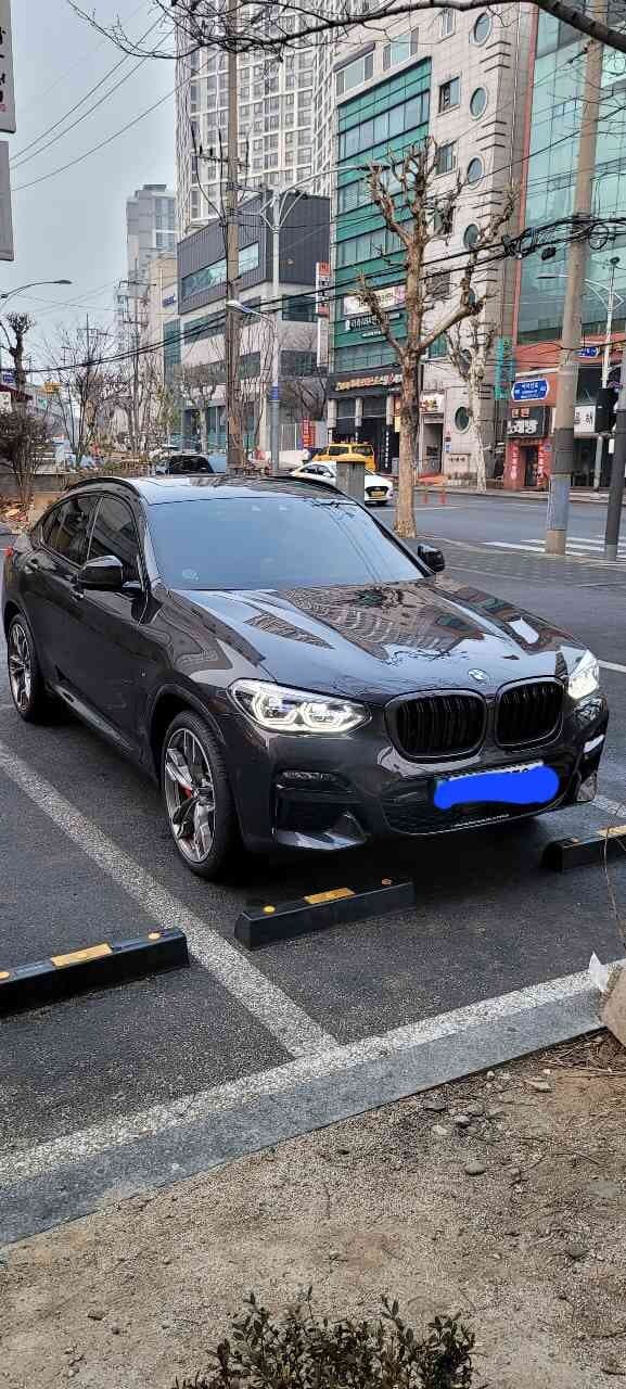 BMW X4 M40i xDrive 게시글 썸네일