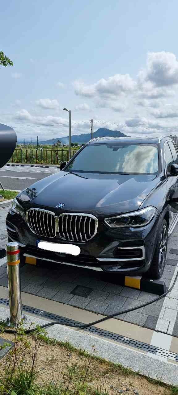 BMW X5 xDrive 45e xLine P1-2 게시글 썸네일