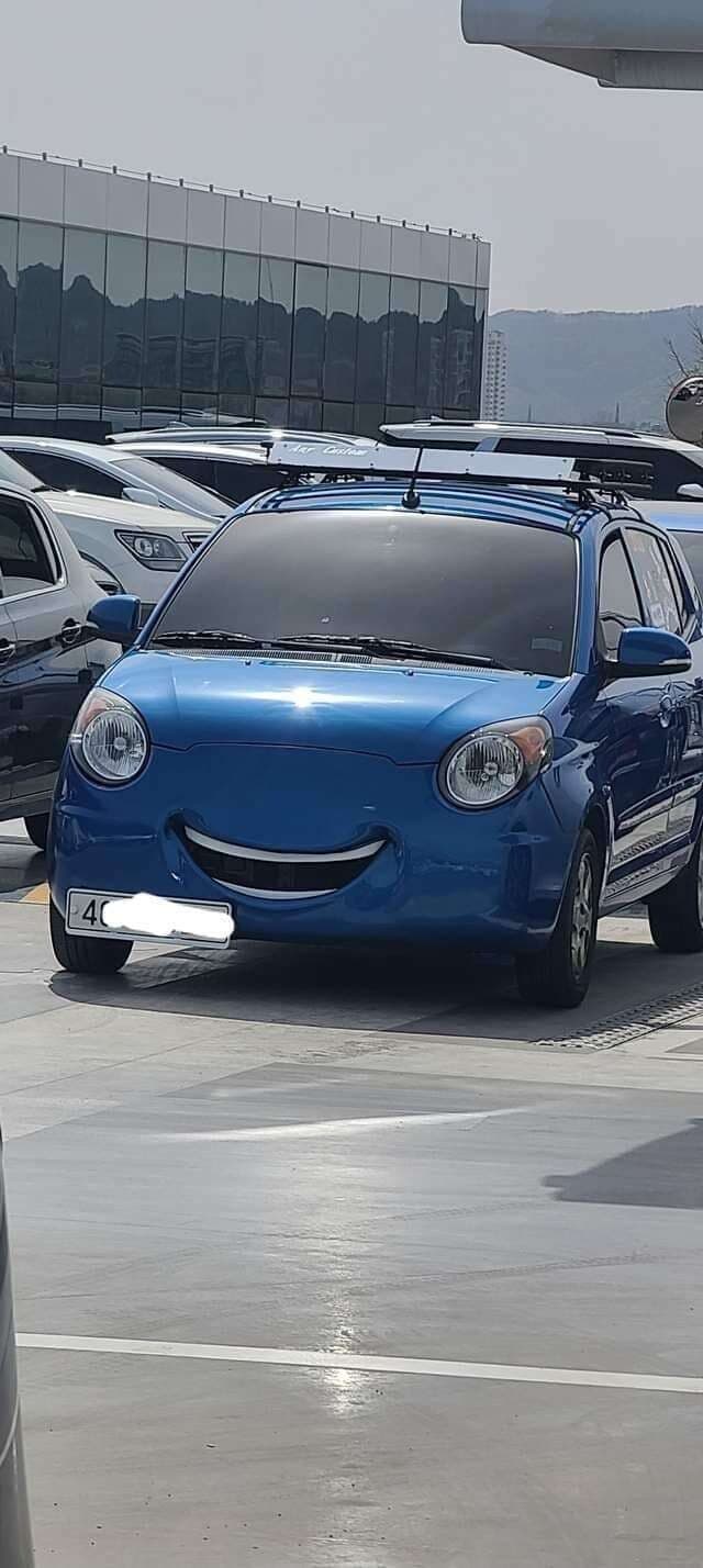 주말인데 웃어보세요 게시글 썸네일