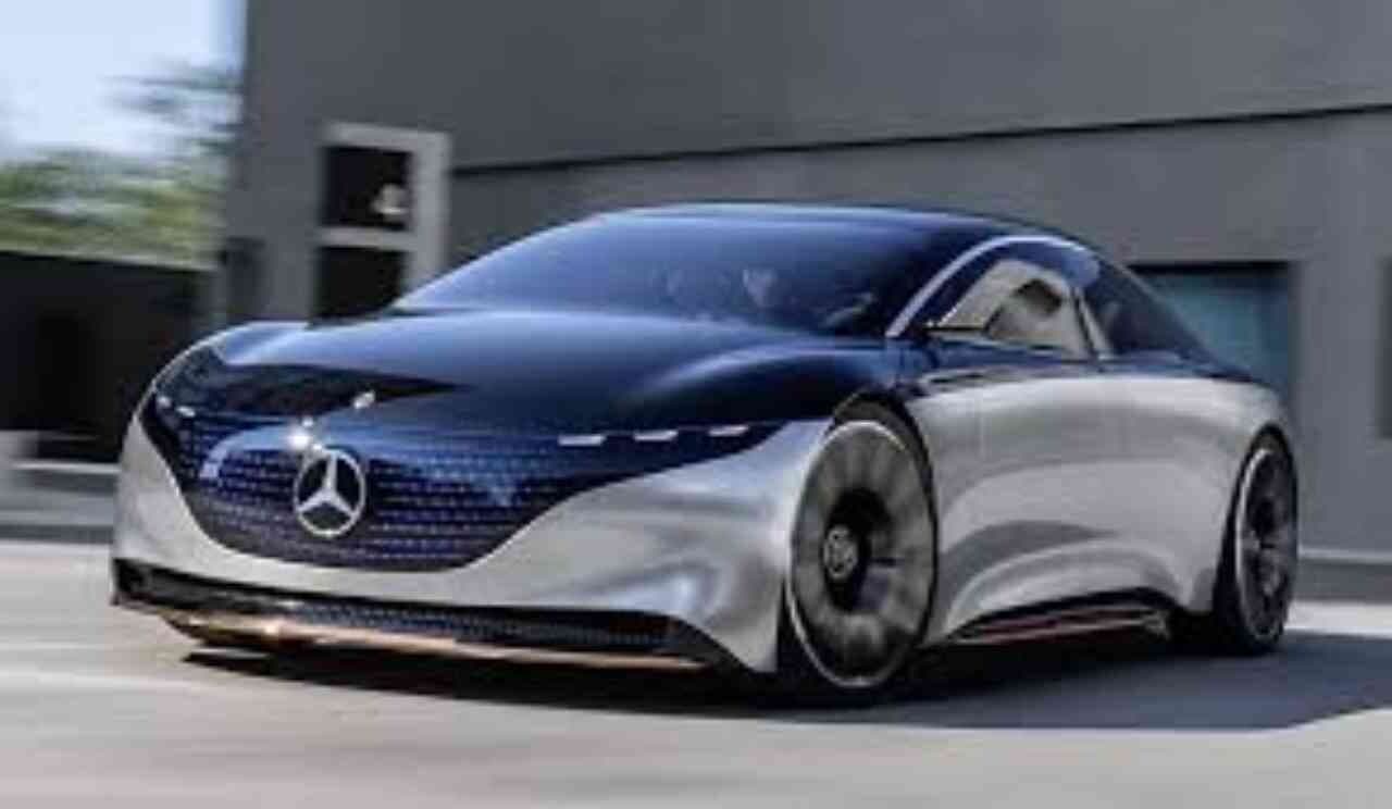 벤츠 전기차 EQS, 국내사양 일부와 가격 공개 게시글 썸네일