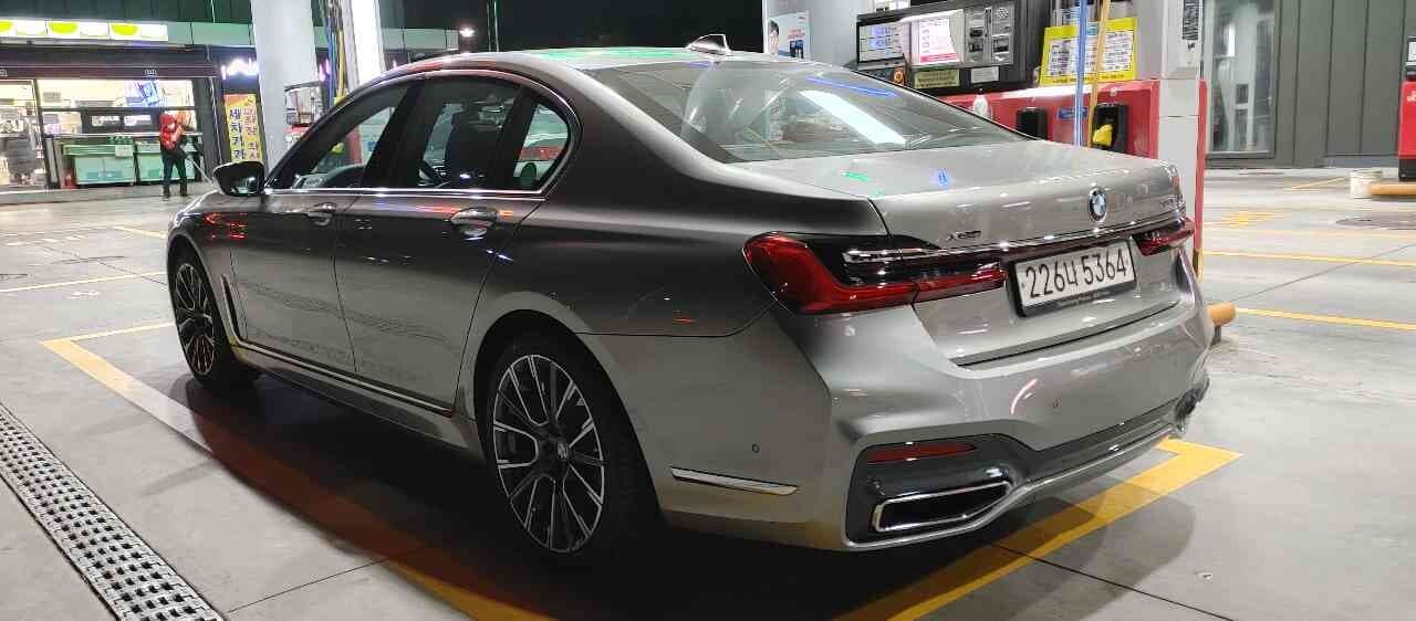 벤츠가 BMW보다 확실하게 나은 점!! 게시글 썸네일