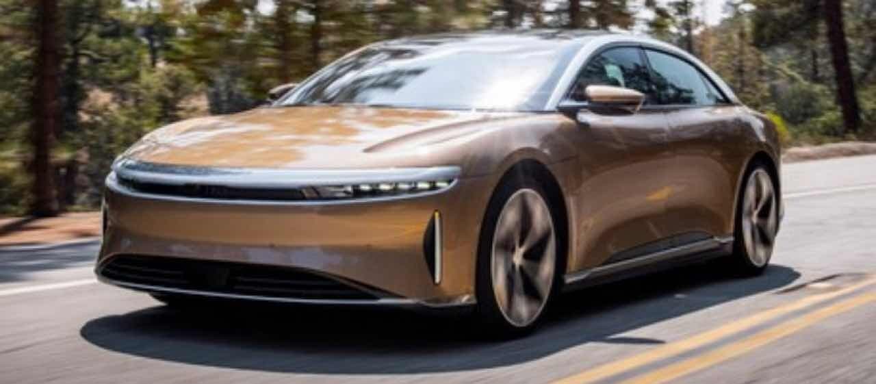 Lucid Air—럭셔리 전기차 세단의 정석 게시글 썸네일
