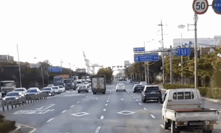 직진 차선서 좌회전? "XX 모닝 운전자를 봤다" 누리꾼 공분 게시글 썸네일