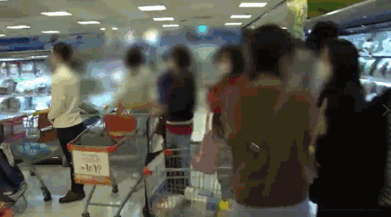 (비차량) 반값 한우 먹자!  마트에 몰린 100여명, 두 시간 줄 섰다 게시글 썸네일