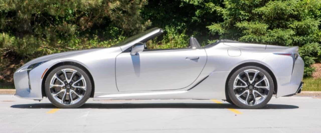 GM—북미 시장 90년 동안 1위 자리 위협 게시글 썸네일