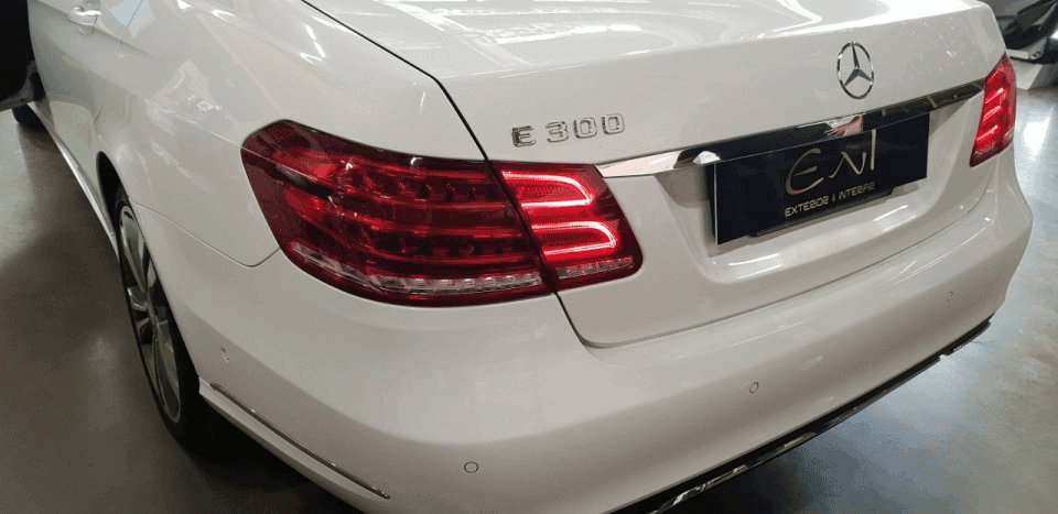 도로에서 흔하게 볼수있는 W212 E클래스 고질병  게시글 썸네일