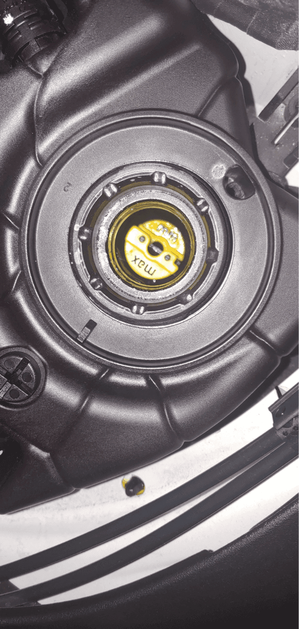 G30 5시리즈 가솔린 고질병 [냉각수 누수 결함] 게시글 썸네일