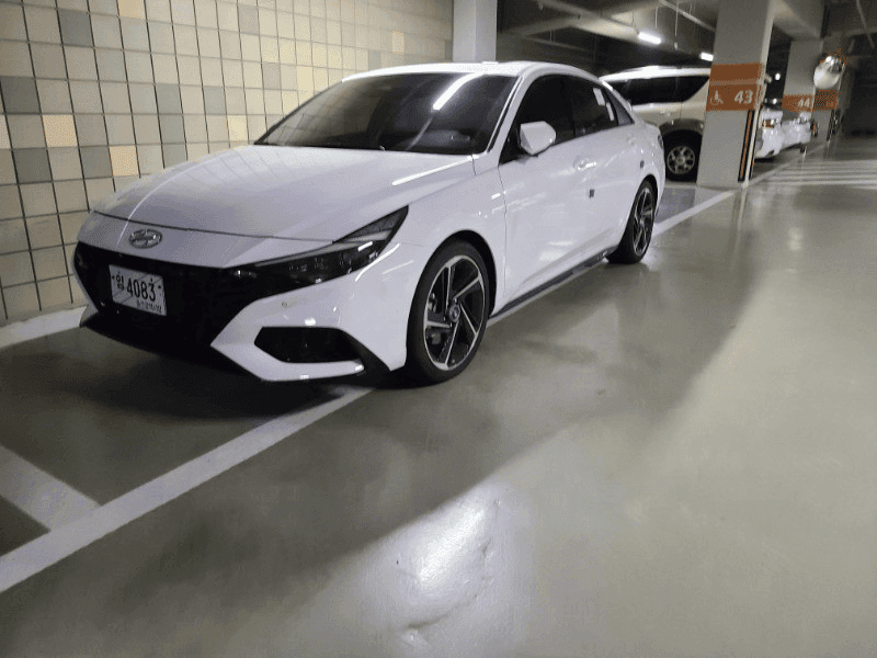 아반떼 n라인 실사 게시글 썸네일