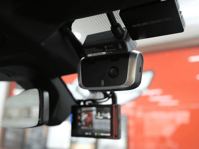 수입차 순정 블랙박스 만든김에 제대로 만들었으면....  게시글 썸네일