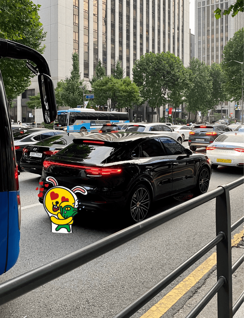 님들 이거 무슨 차에요?? 게시글 썸네일