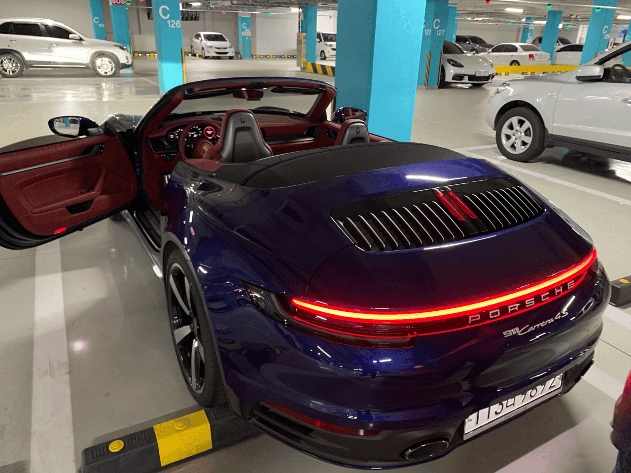포르쉐 911 Carrera 4S Cabriolet 게시글 썸네일