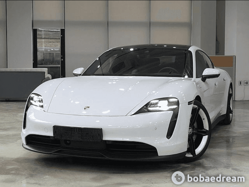 오옷 포르쉐 타이칸 4s 국내에 있었군요.. 게시글 썸네일