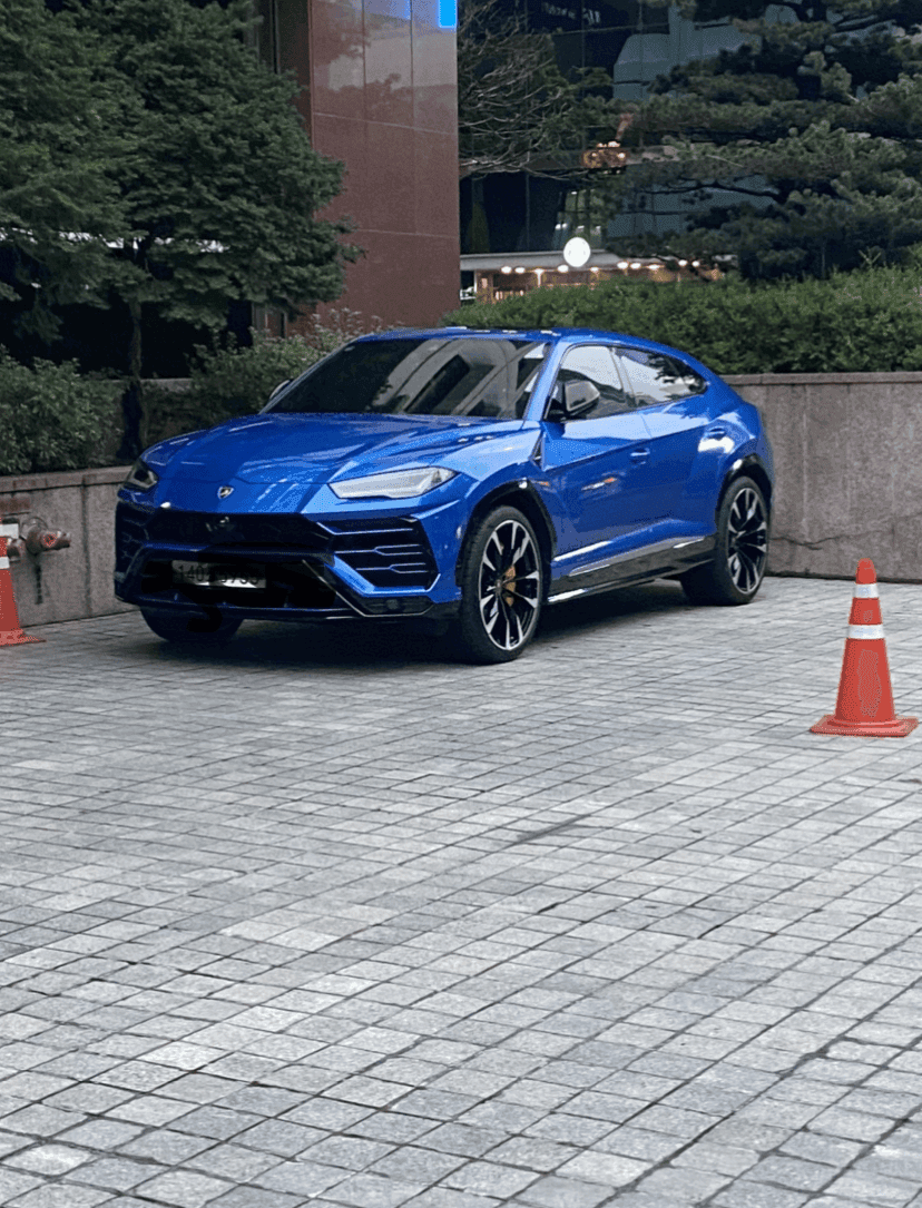 람보르기니 우루스 봤습니다... ㄷㄷ 게시글 썸네일