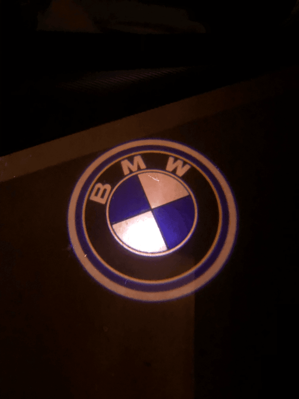 BMW 도어 라이트 많이들 쓰시나요?  게시글 썸네일