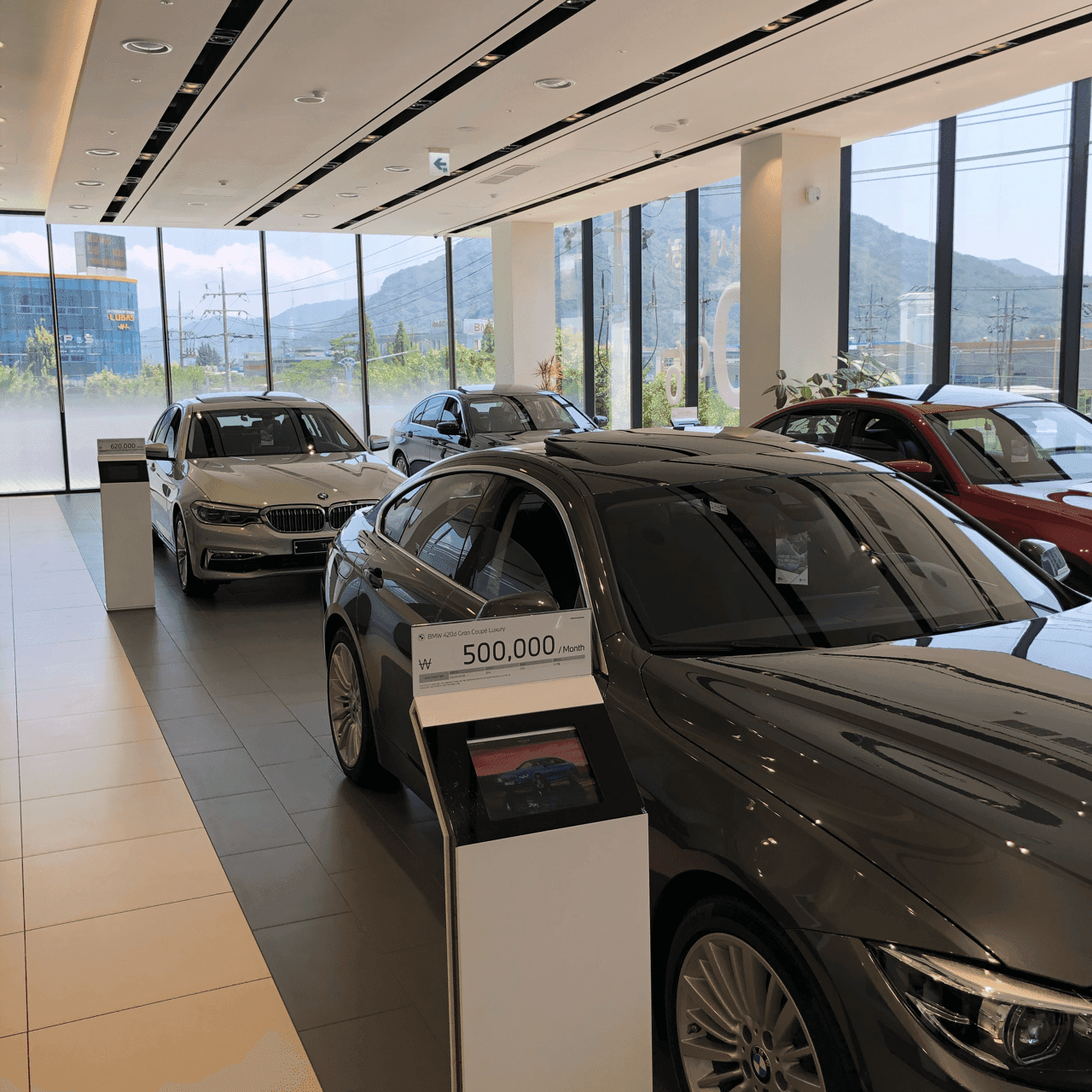 창원 BMW 전시장 다녀왔어요^^ 게시글 썸네일