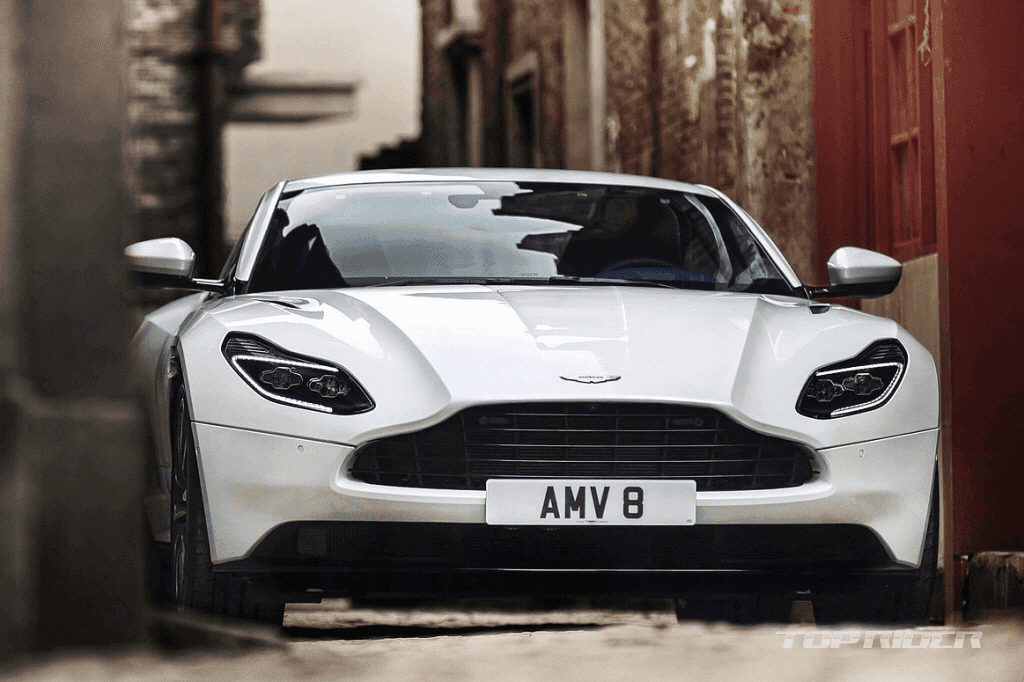 애스턴마틴 타보신분 계신가요?  게시글 썸네일