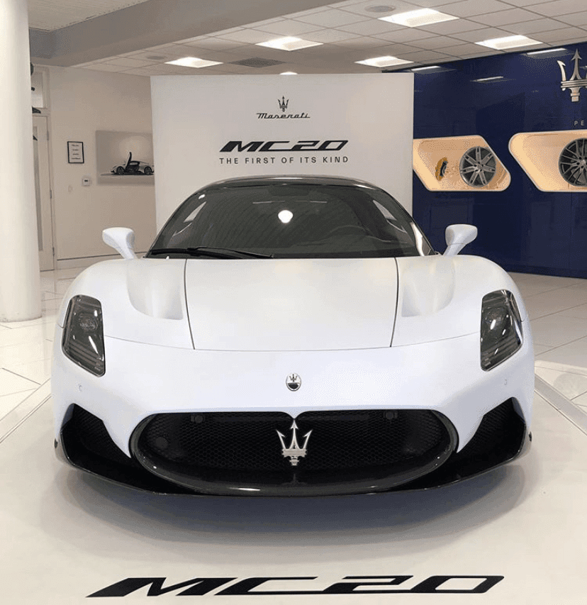 마세라티 MC20 실물 포착 in LA 게시글 썸네일