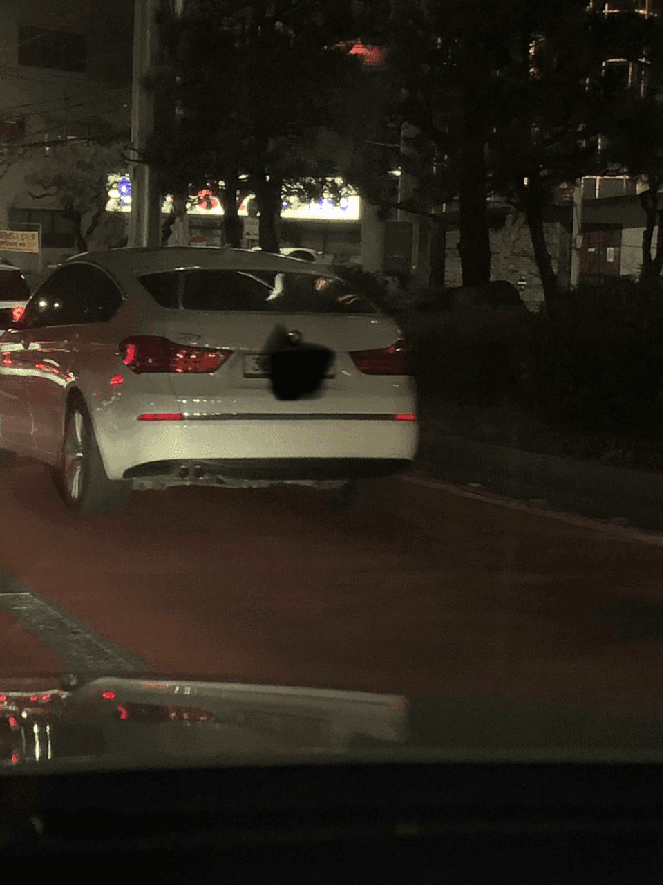 왜 이럴까요? 게시글 썸네일