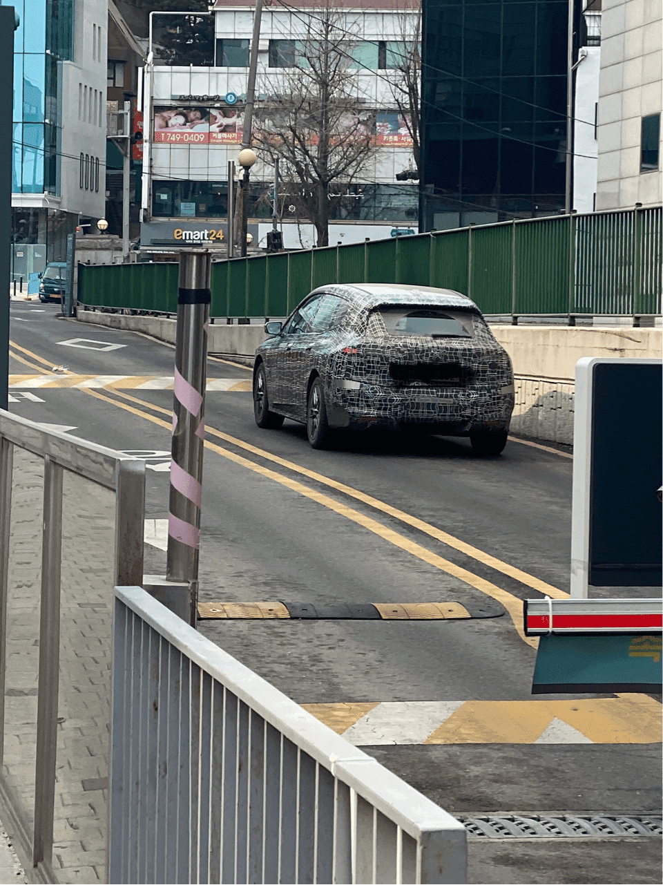 이 위장막 차량은 뭔지 아시나요?? 게시글 썸네일