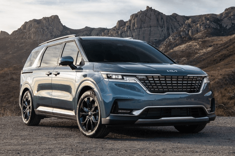 신형 기아 로고 적용된 카니발  게시글 썸네일