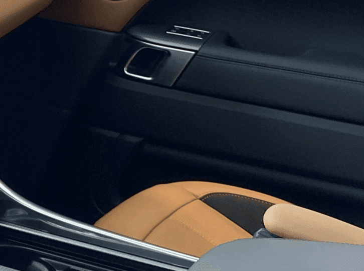 이 사진만 보고 무슨차인지 아시는분 계실까요?  게시글 썸네일