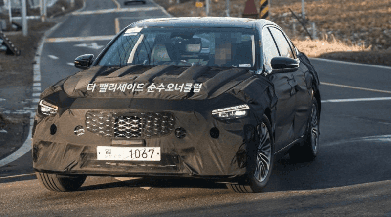 K9도 열심히 페이스리프트 준비중이군요.  게시글 썸네일