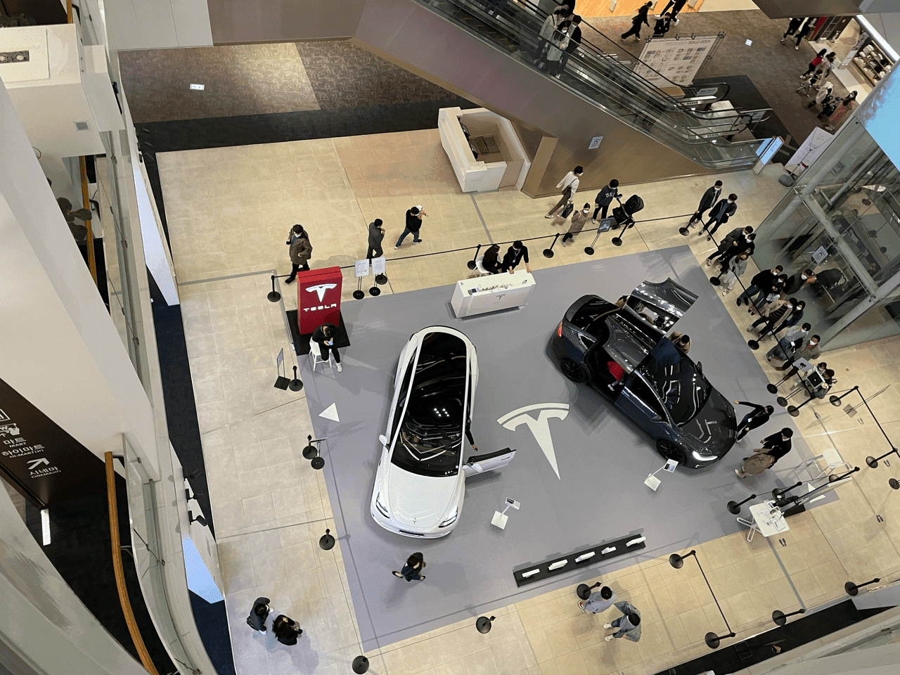 수원 롯데몰 테슬라 전시 게시글 썸네일