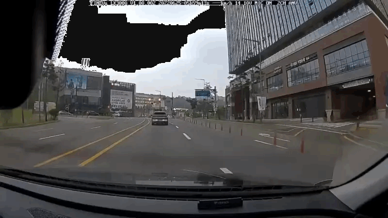 전기차 사고 진짜 무섭네요 ㄷㄷ 게시글 썸네일