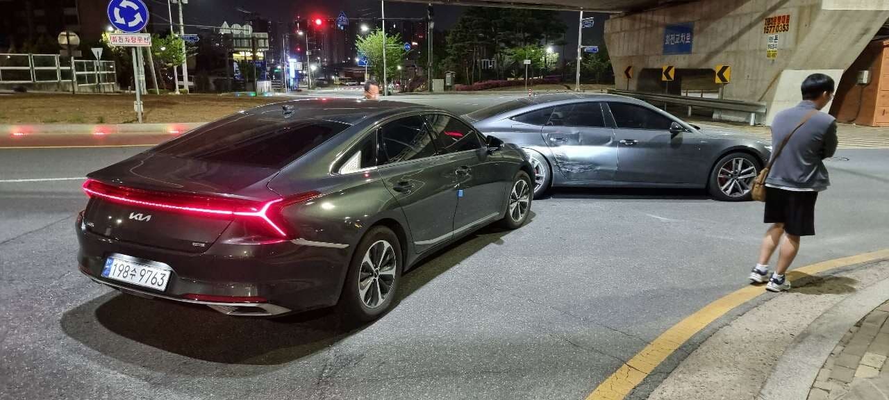 속상한 사고 게시글 썸네일