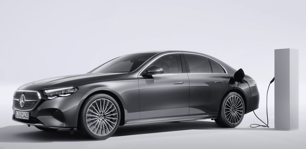 W214 E클래스 아방가르드 외관, 실내 사진입니다.  게시글 썸네일