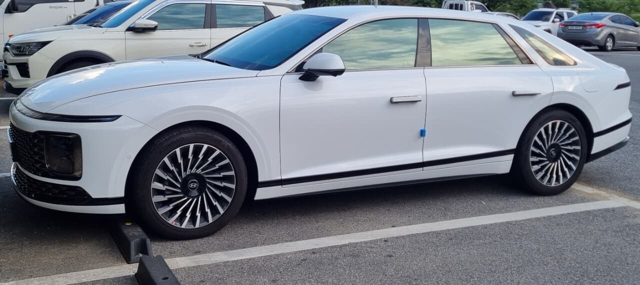 현대 그랜저 하이브리드 캘리그래피 게시글 썸네일