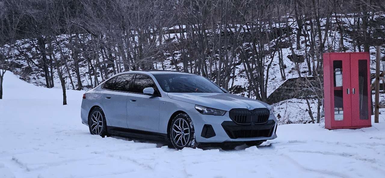 BMW i5 eDrive 40 M 스포츠 게시글 썸네일