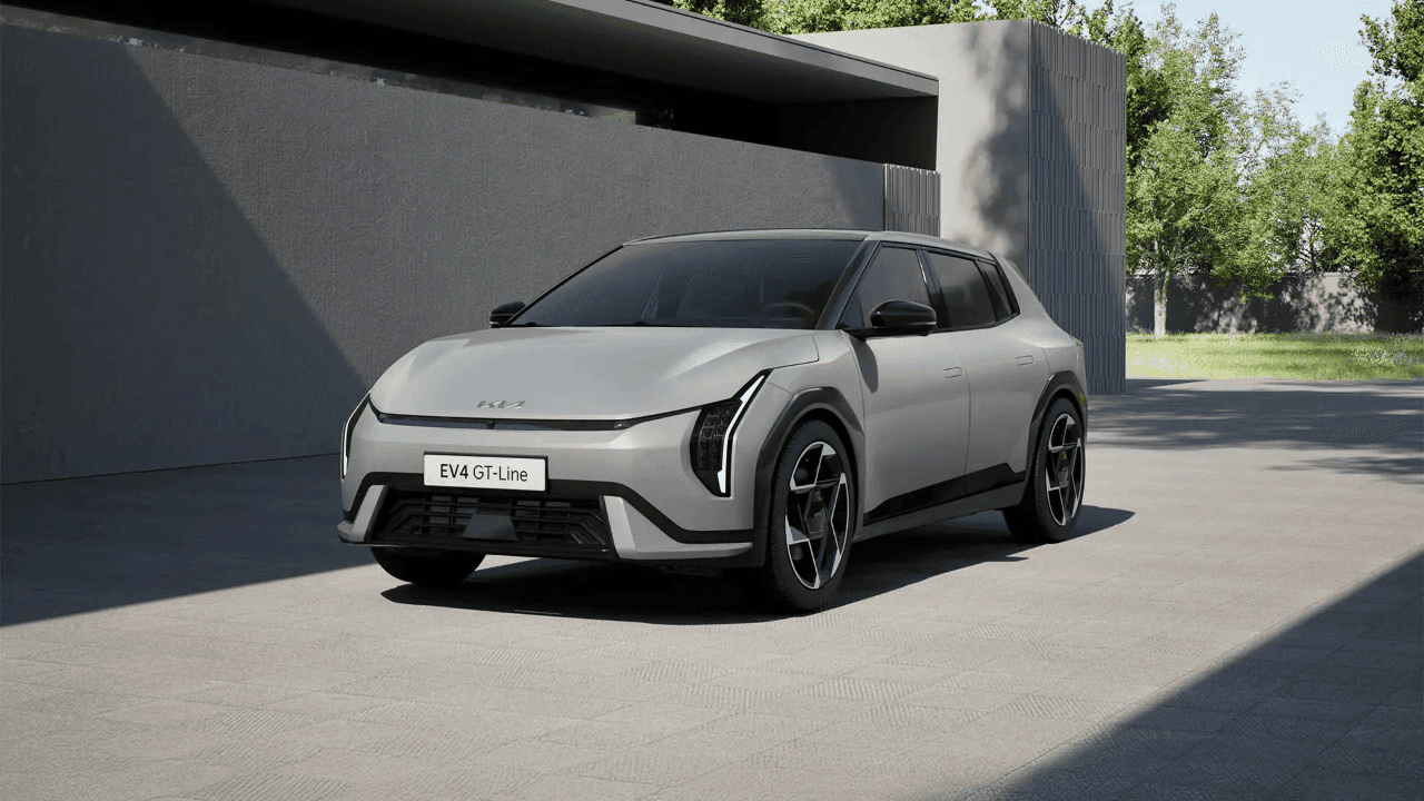 EV4 세단, 해치백 라인업 공개! 게시글 썸네일