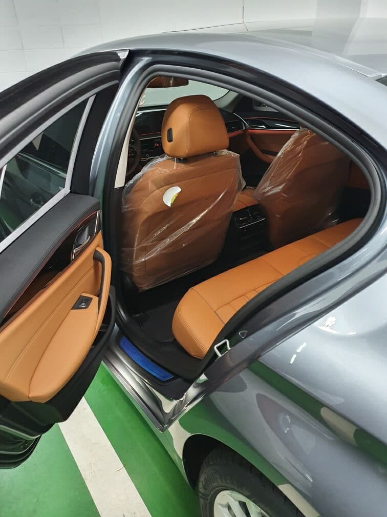 BMW 5시리즈 520i 럭셔리 OE 게시글 썸네일