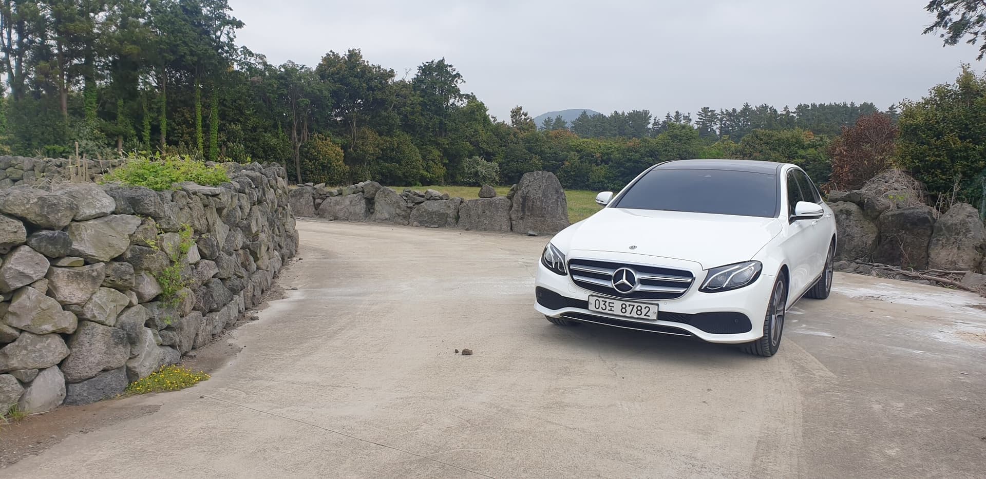 벤츠 E-클래스 E 300 아방가르드 게시글 썸네일