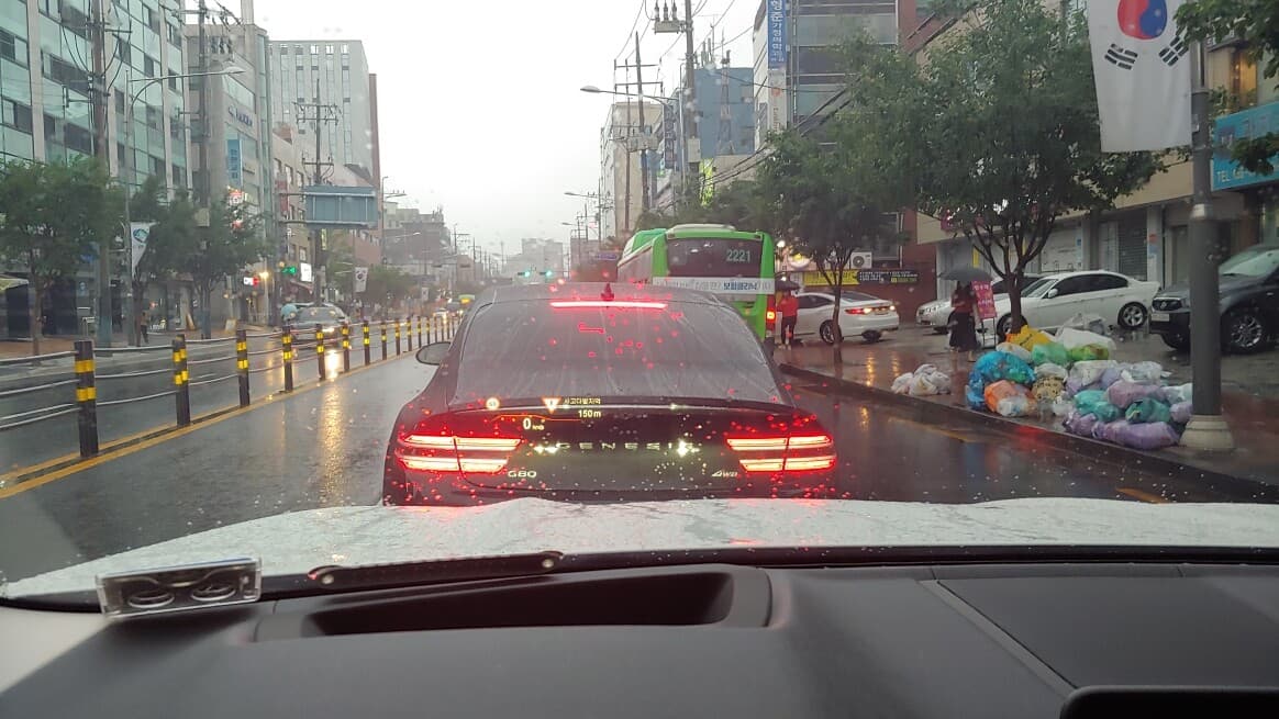 Audi A7  vs Genesis G80 게시글 썸네일