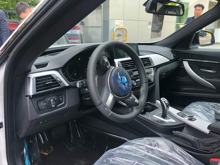 BMW 3시리즈 그란투리스모 320d GT xDrive M 스포츠 Pre 게시글 썸네일