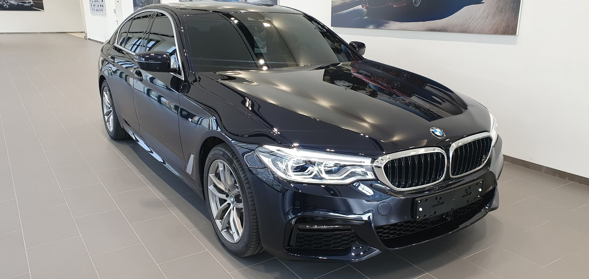 BMW 5시리즈 520d M 스포츠 플러스 OE 게시글 썸네일