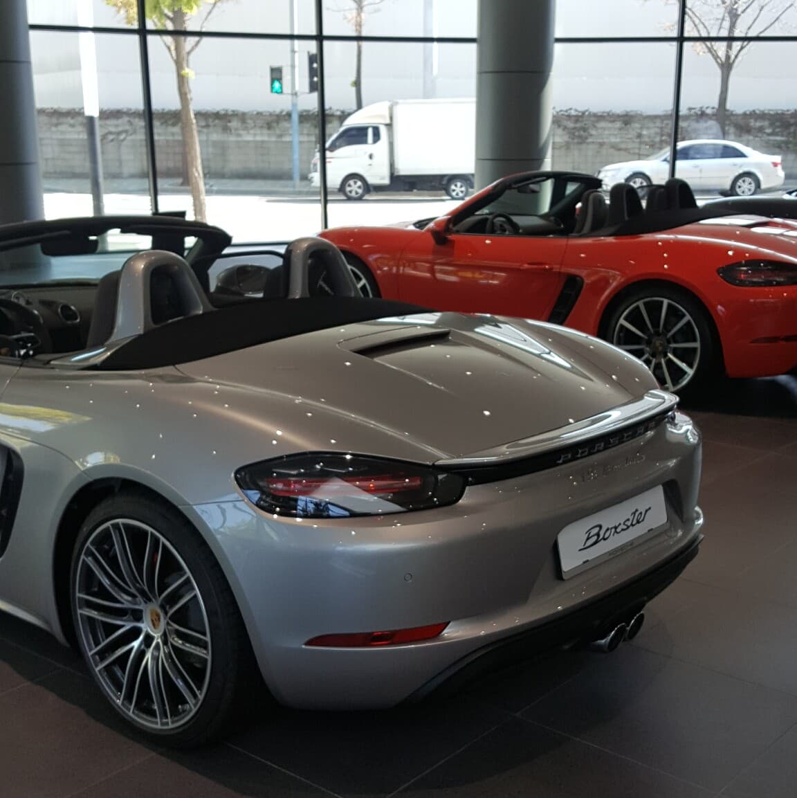 포르쉐바이러스 잔뜩 게시글 썸네일