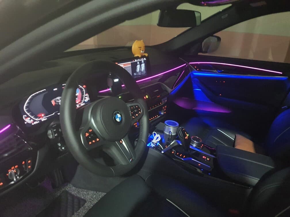 BMW 앰비언트 라이트 코딩놀이 게시글 썸네일