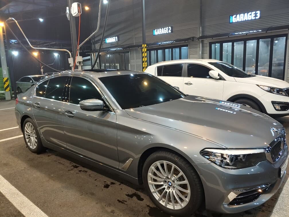 BMW 5시리즈 520i 럭셔리 OE 게시글 썸네일