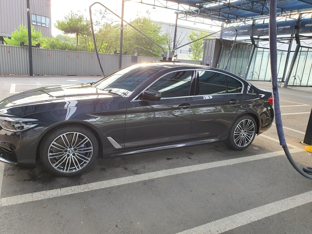 BMW 5시리즈 530i xDrive M 스포츠 플러스 OE 게시글 썸네일
