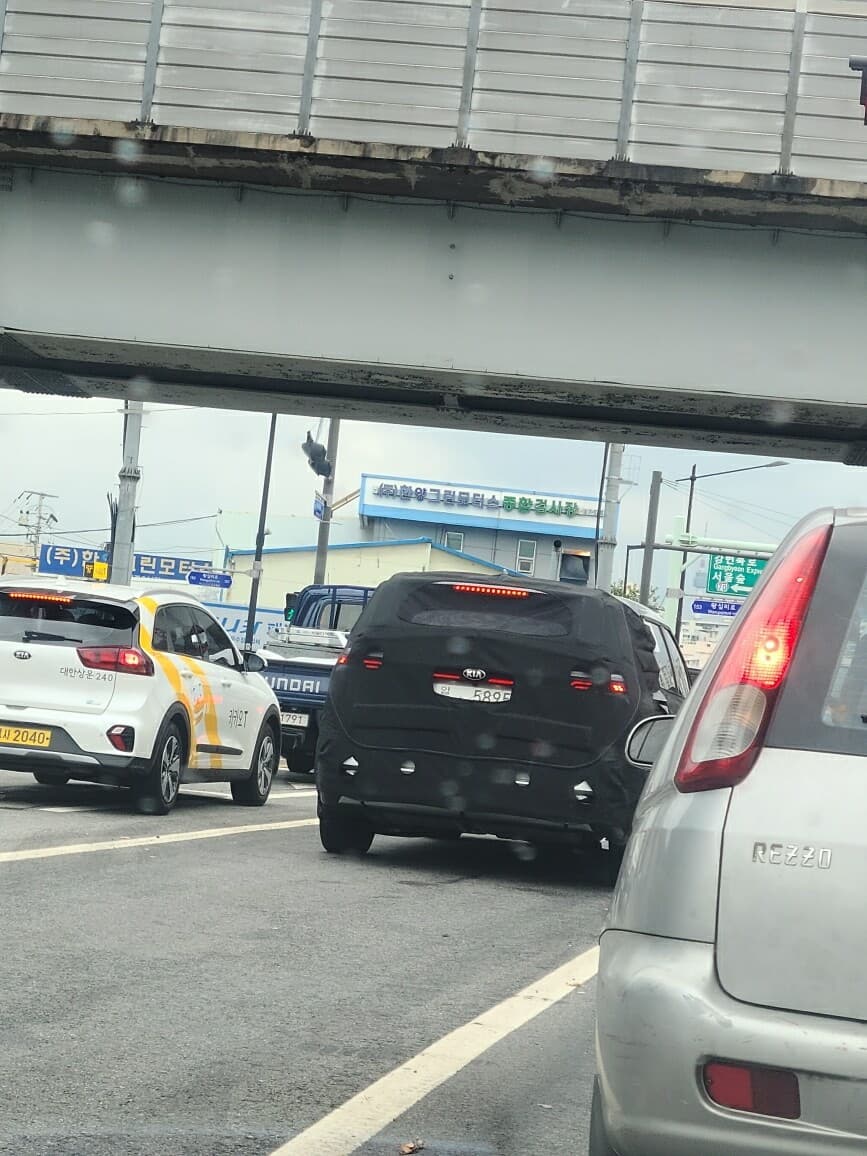 기아 무슨 신차일까요 궁금하네요 게시글 썸네일