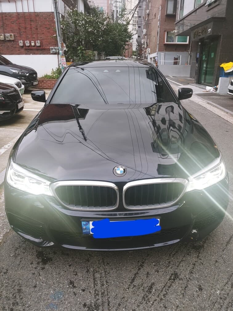 BMW 5시리즈 520i M 스포츠 게시글 썸네일
