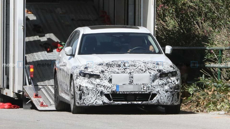 BMW 3시리즈도 전동화 버전 나온다. 게시글 썸네일