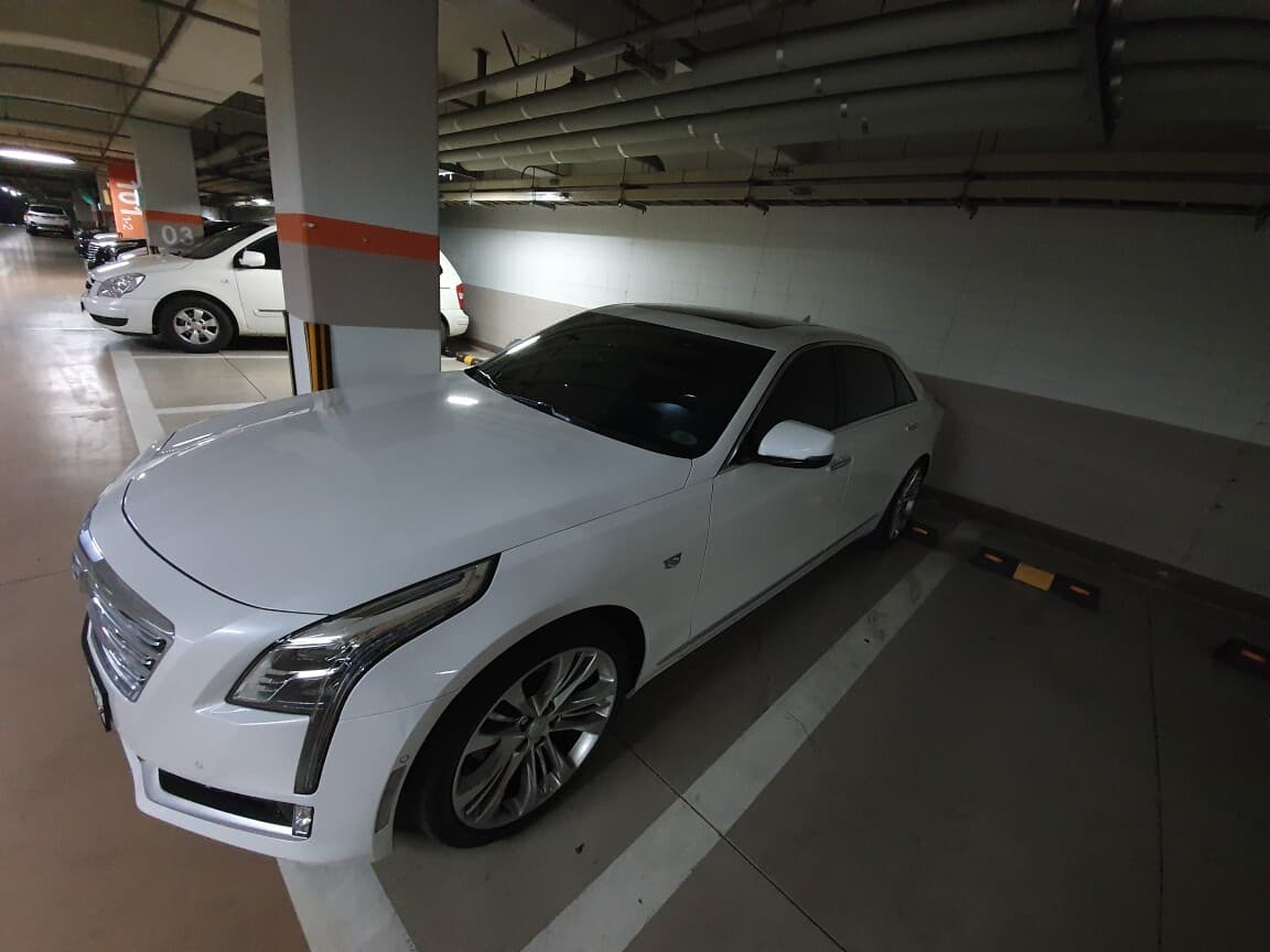 캐딜락 CT6 플래티넘 게시글 썸네일