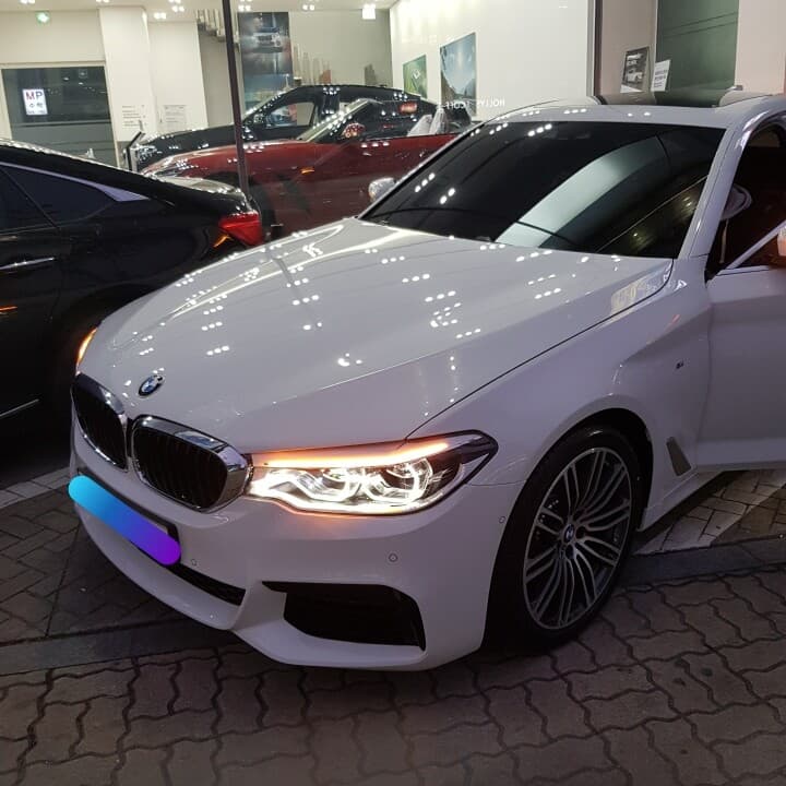 BMW 5시리즈 530i xDrive M 스포츠 플러스 OE 게시글 썸네일