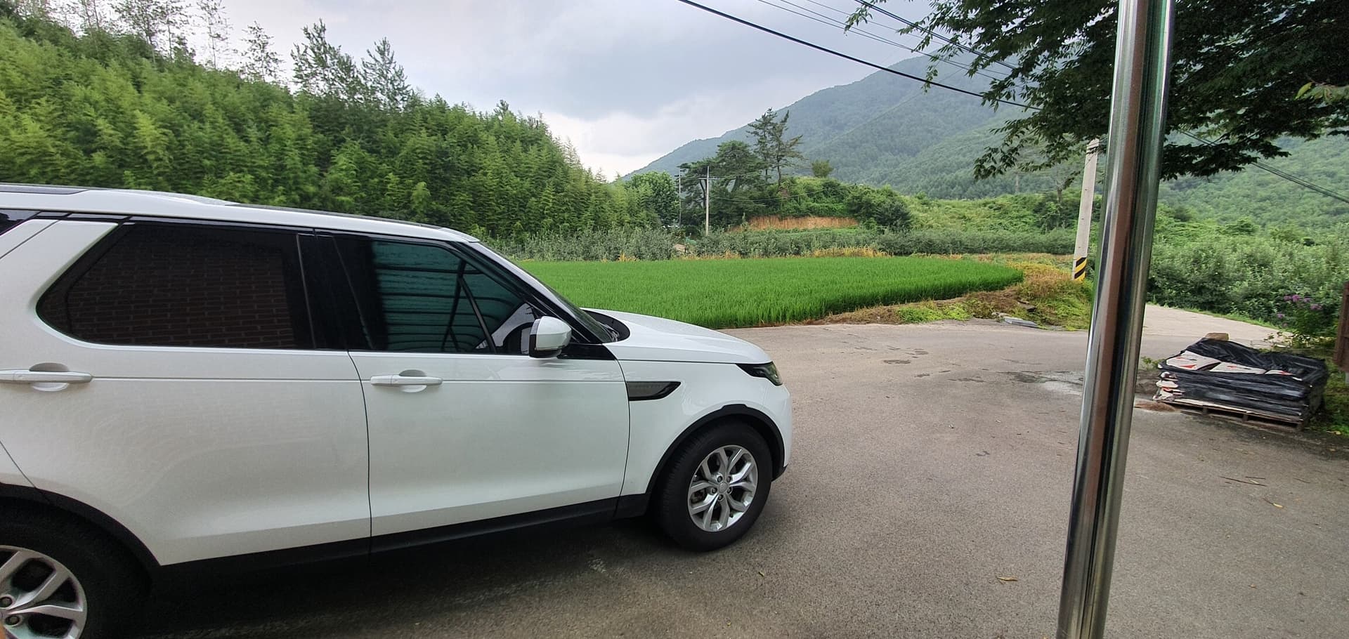 랜드로버 디스커버리 SD4 SE 게시글 썸네일