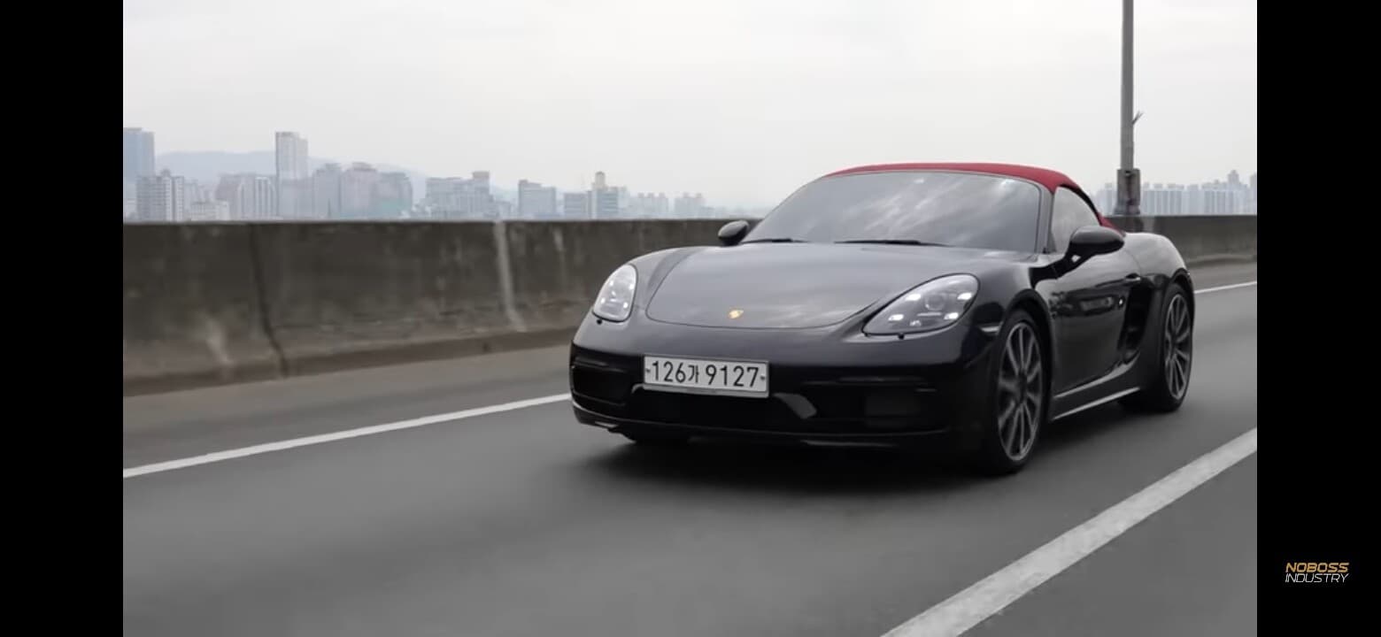 포르쉐 Boxter vs BMW Z4 !!^^ 리뷰영상 게시글 썸네일