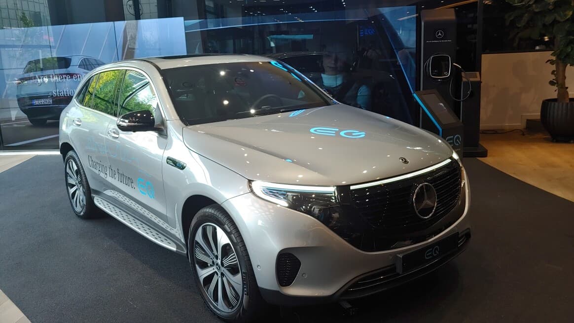 벤츠 청담 전시장 ..결국 한성본사까지.. 게시글 썸네일